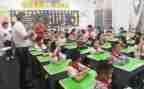 小班下学期班务计划参考6篇