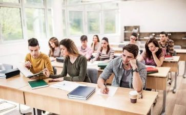 本科大学毕业生自我鉴定模板7篇