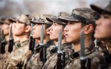 个人半年总结报告部队精选6篇(半年来，部队荣誉6次：我的个人总结)