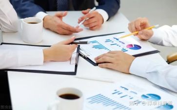 出纳的年终个人总结5篇(财务之旅：出纳年终总结五篇)