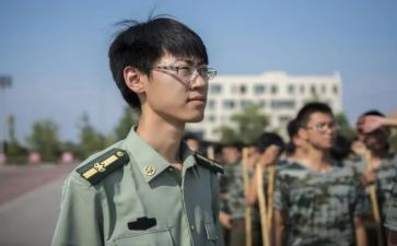 辅导员个人年度总结8篇(辅导员年度精华：8篇心路总结)