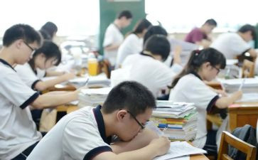 高一历史老师年终总结5篇