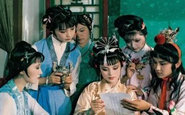 红楼梦阅读心得体会感悟8篇(《红楼梦：情感绽放，人生启迪》)