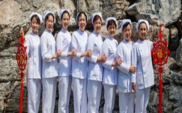 护士述职报告精选7篇(护士述职报告：7篇精选，揭示医护精神的光辉篇章)
