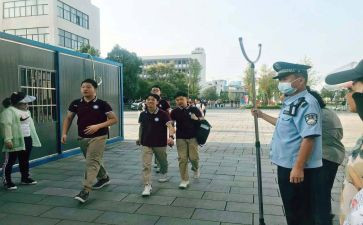 爱护校园讲究卫生演讲稿最新6篇(1. 共筑清洁校园：演讲精选)