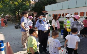 爱护校园环境的倡议书6篇