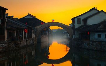 语文《江南》教案5篇(《江南》语文教案：5篇精彩解读)