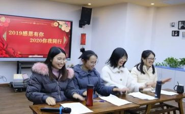 下乡支教工作总结报告精选8篇(乡村支教：8篇精选报告，助力教育脱贫)