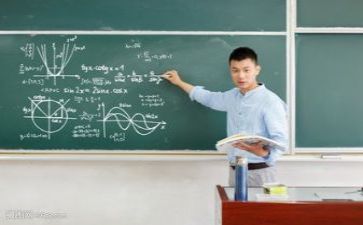 教师年终总结报告个人总结8篇(教师年终总结：八篇个人总结)