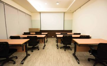 《会飞的教室》读后感推荐7篇(《飞翔的思绪：《会飞的教室》读后感推荐7篇》)