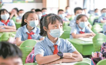 春姐姐大班语言教案5篇