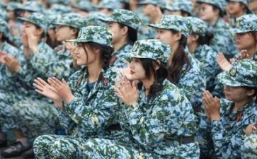 军训心得体会作文800字参考6篇(军训心得：六篇800字作文精选)