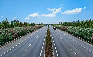 《两个小八路》读后感6篇()