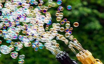 小班科学活动《吹泡泡》教案6篇