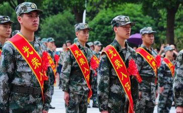 初入伍心得体会5篇(磨砺初入伍：五篇新兵心路历程)