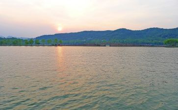 有关西湖作文7篇