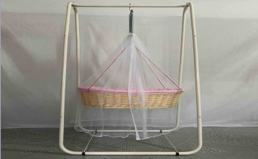 小班音乐《摇篮曲》教案8篇