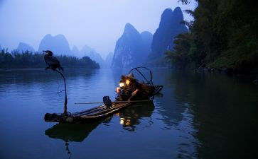 《渔夫的故事》教案精选5篇(《渔夫的故事》教案精选：探索渔夫智慧，启迪学生思维)