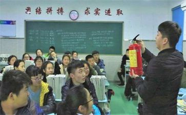 个人卫生教育主题班会教案5篇(提升卫生意识：5堂生动的个人卫生班会教案)